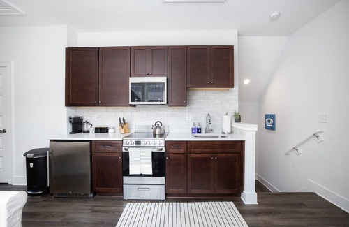 Villa Heights House | Experience the Modern Farmhouse Loft in NoDa with Views