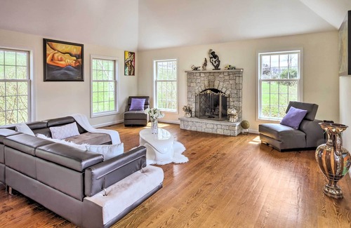Goshen House | NEW! Modern Goshen House w/ deck, backyard & views