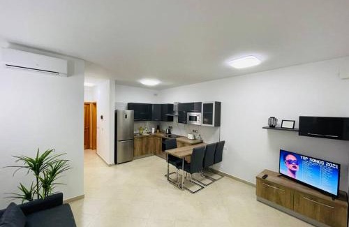 Ghajnsielem Apartment | Modern Ground Floor Apartment with Pool & Pet-Friendly Options