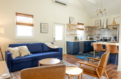 Chattanooga House | Modern Guest House in Southside - Pet Friendly & Family-Centric