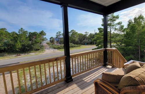 Alligator Point House | Modern Beachside Retreat with Ocean Views and RV Hookup