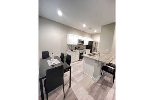 Houston House | Modern Home Near Downtown with Family-Friendly Amenities