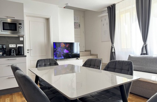 Nove Mesto Apartment | Modern Apartment with Balcony in Central Prague - Guest Rated 10/10