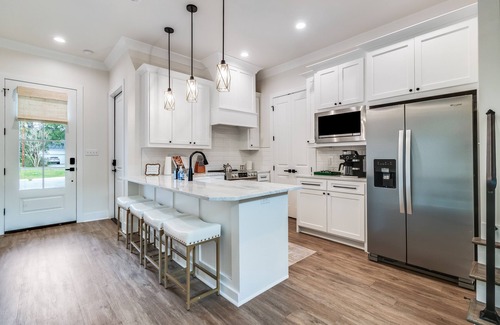 Lafayette House | Modern Townhome with Cajun Flair in Lafayette's Heart