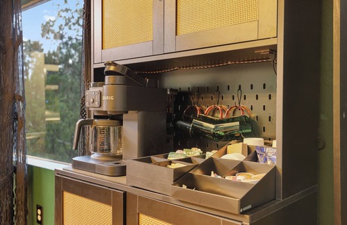 Pine Cabin | NEW! Modern, updated 2-bedroom cabin with WiFi, games and views in quaint Pine
