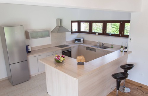 Svetvincenat Villa | Modern Villa with Private Pool and Ocean View for Families
