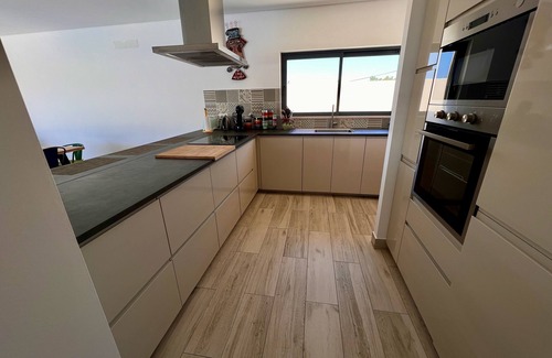 Vila do Bispo Villa | Modern Villa with Pool, 5 Min from Beach - Rated 9/10