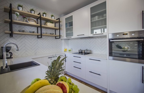 Veliko Brdo House | New Mountainside Villa with Heated Pool & Ocean View