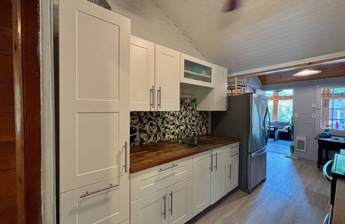 Victoria Beach Cottage | NEW NIRVANA RENTALS LISITING+ Victoria Beach-3 bedroom cottage with a Bunky