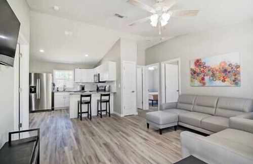 Ocala House | Pet-Friendly Ocala Getaway with Fenced Yard & Kitchen