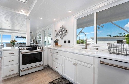 Kohala Estates House | Ocean View Retreat in Hawaii: Spa, Breakfast & Family Fun