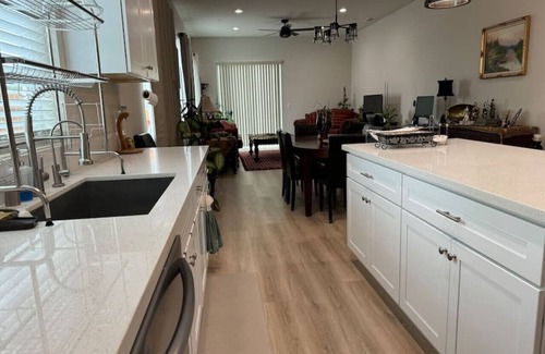 Florin House | Modern South Sacramento Home with Pet-Friendly Amenities