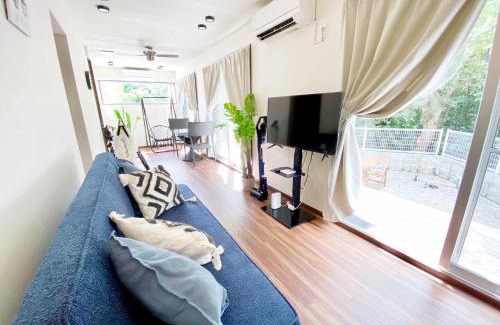 Imadomari House | New Open! Goya Chill Cottage ジャングリア 美ら海水族館近く BBQOK!