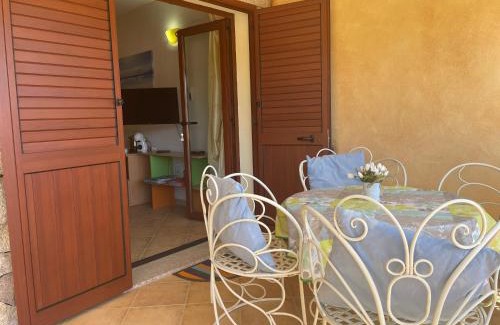 Limpiddu Apartment | Oceanfront New Orange Studio 9 with Pool & Top Guest Rating