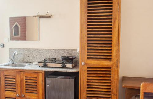 Thamel Apartment | Pet-Friendly New Orleans Apartment with Hot Tub and Dining