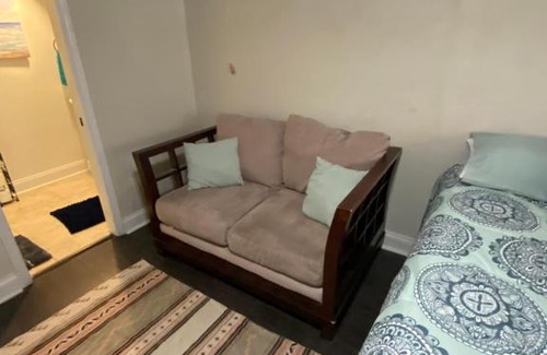 Gentilly Terrace Apartment | Discover New Orleans Neighbor: Family-Friendly & Pet Welcoming