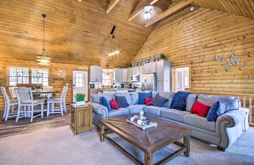 Osage Beach Cabin | New Osage Beach Cabin with Deck, Fire Pits & Private Dock