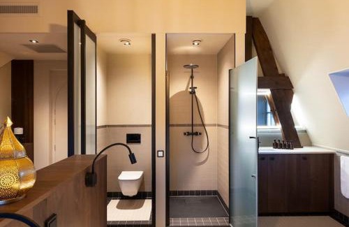 Venlo Bed & Breakfast | Elegant New Park Edition: Adults Only Retreat with Dining