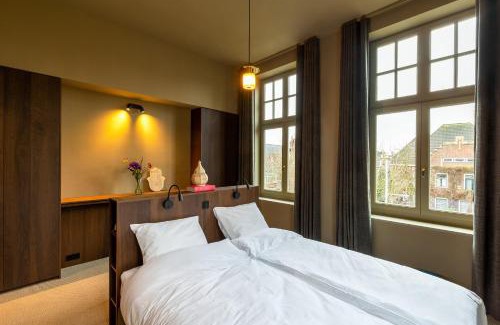 Venlo Bed & Breakfast | Elegant New Park Edition: Adults Only Retreat with Dining