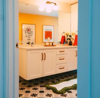 Downtown Halifax Apartment | NEW Pause Penthouse Lofts - Downtown - Free Parking
