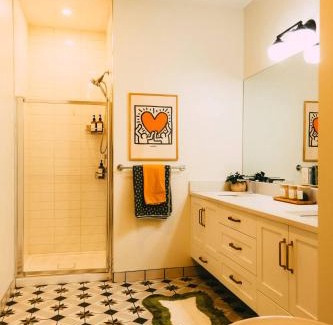Downtown Halifax Apartment | NEW Pause Penthouse Lofts - Downtown - Free Parking