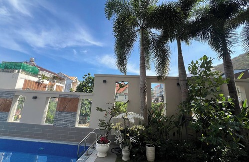 Vung Tau Villa | New pool villa at front beach for holiday and family event, cozzy and welcome !
