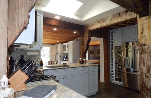 Julian House | Cozy Private Cabin for Two with Spa & Forest Views