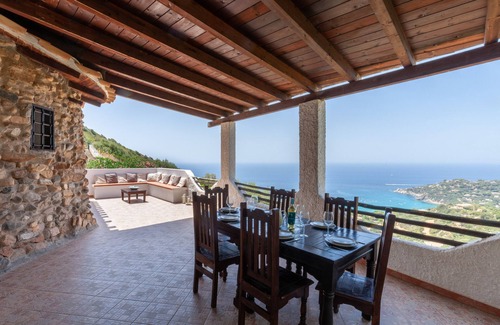 Villaggio delle Mimose Villa | Villa Evie: Scenic Sea Views, Pool & Quiet Escape Await