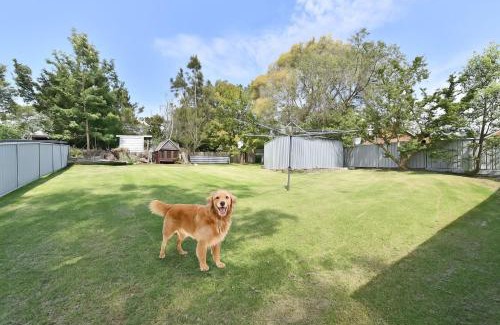 Brightwaters House | Pet-Friendly Breezy Bayside Haven at Brightwaters Awaits