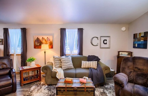North Pole House | NEW! REJoyce Cottage
