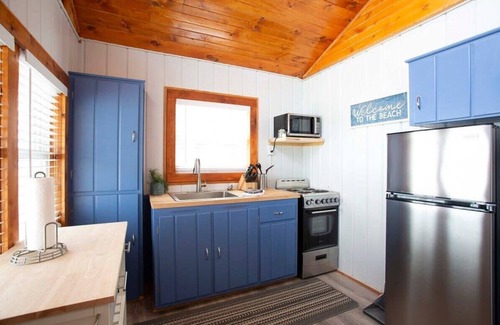 Greenbush Cabin | Renovated Lake Huron Getaway with Breakfast & Scenic Views