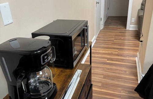Glen Iris Apartment | New renovated private apartment with share bathroom free private parking unit 9