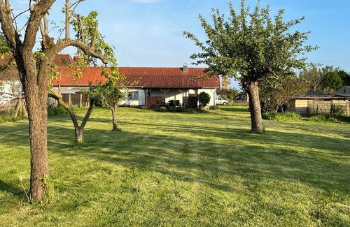 Karow Apartment | Tranquil Renovated Vacation Apartment with Pool & Pet-Friendly