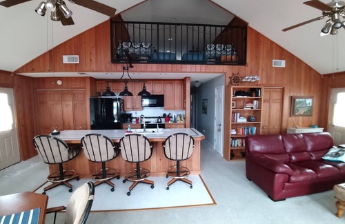 Keaton Beach House | Idyllic Rental Along the Main Canal - 10/10 Guest Rated