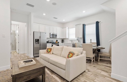 West Kissimmee Cottage | Perfect Ocean View 2 Bed Pool Cottage - Pet Friendly Retreat