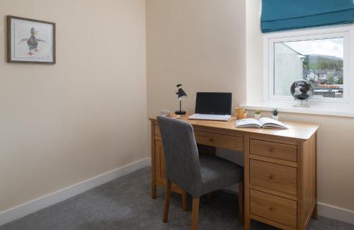 Penygroes House | Cozy Dog-Friendly Hideaway with Snowdon Views