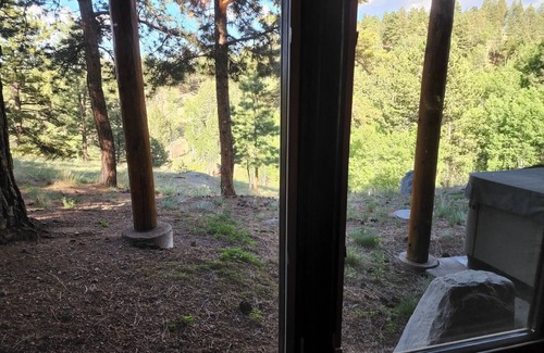 Florissant Apartment | Secluded Guest Suite with Hot Tub & Mountain Valley Views