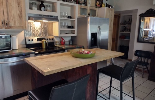 Bandera Cottage | Discover Serenity Ranch: Ocean View & Spa Retreat Awaits