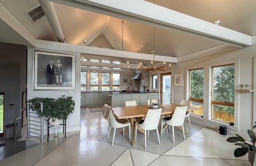 East Norwalk House | New! Shore Haven Special: 20% Off!