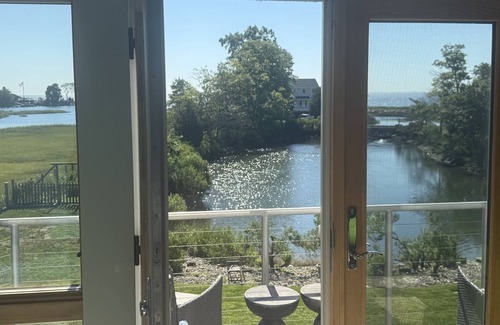East Norwalk House | New! Shore Haven Special: 20% Off!
