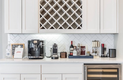 Dallas House | New Ranch Home Near Highland Park with Pool & Pet-Friendly