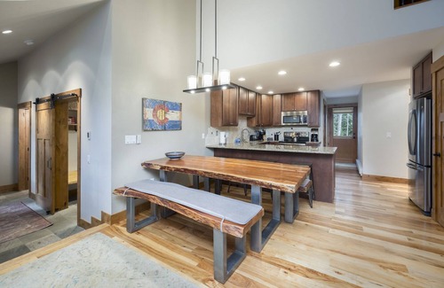 Breckenridge Heights House | Unforgettable Ski Hill Ridge on Peak 7 with Breathtaking Views