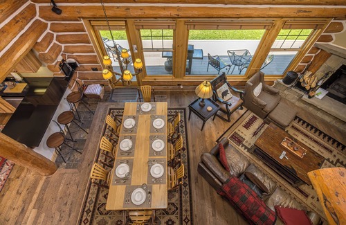 Powder Ridge House | New ski-in/ski-out Peaklight Chalet!