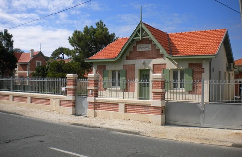 Soulac-sur-Mer House | New Soulacaise House of Charm by the Oceanfront