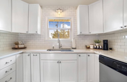 Twin Falls House | Spacious 4BR Home in Central Twin Falls - Sleeps 12!