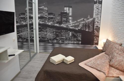 Prospekt Svobody Apartment | Modern Central Apartment: Guest Rated 10/10, Pet-Friendly Stay