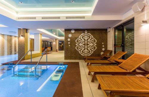 Constanta Hotel | Indulge at New Splendid Hotel & Spa - Adults Only Retreat