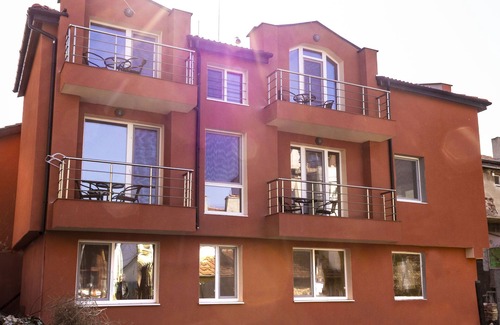 Burgas Center Apartment | Discover New Star Residence with Breakfast & Kitchen Amenities