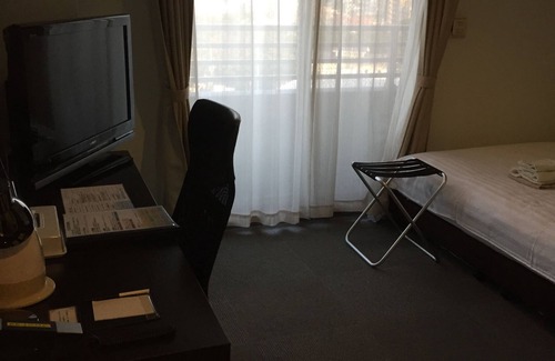 Isahaya Hotel | Inviting New Station Hotel Premiere: Family-Friendly with Breakfast