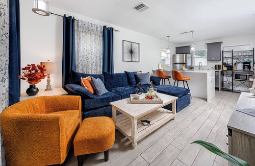 New Port Richey House | Pet-Friendly Retreat: Steps to Downtown & 7 Min to Beach